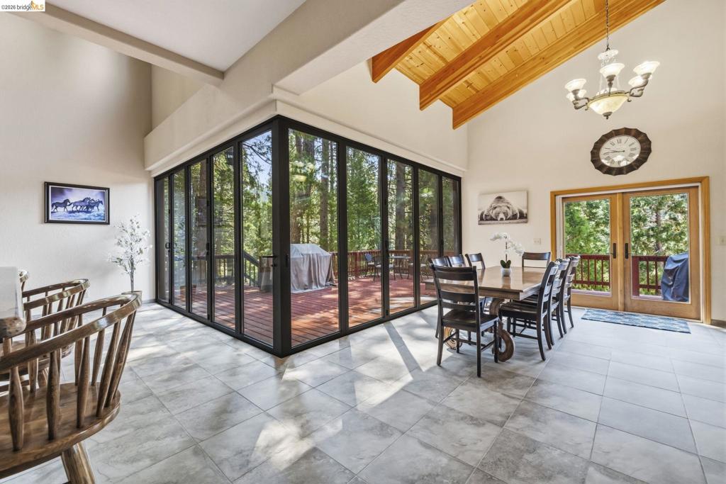 28421 Old Strawberry Rd, Strawberry, CA 95375