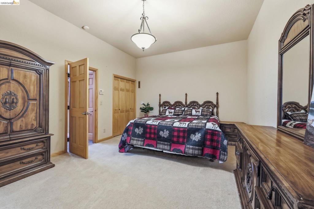 28421 Old Strawberry Rd, Strawberry, CA 95375