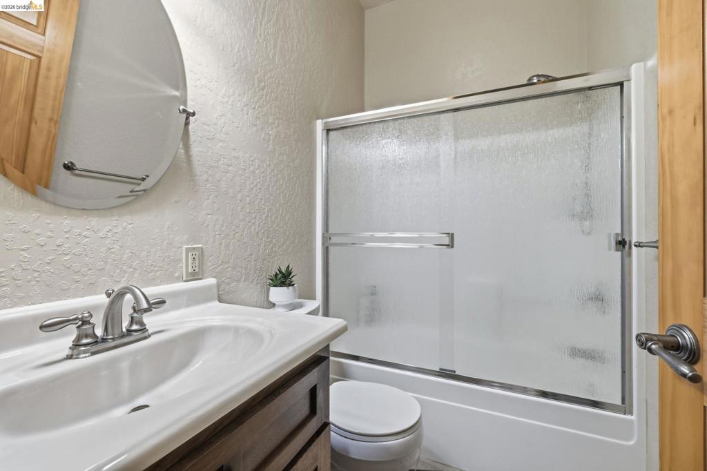 28421 Old Strawberry Rd, Strawberry, CA 95375