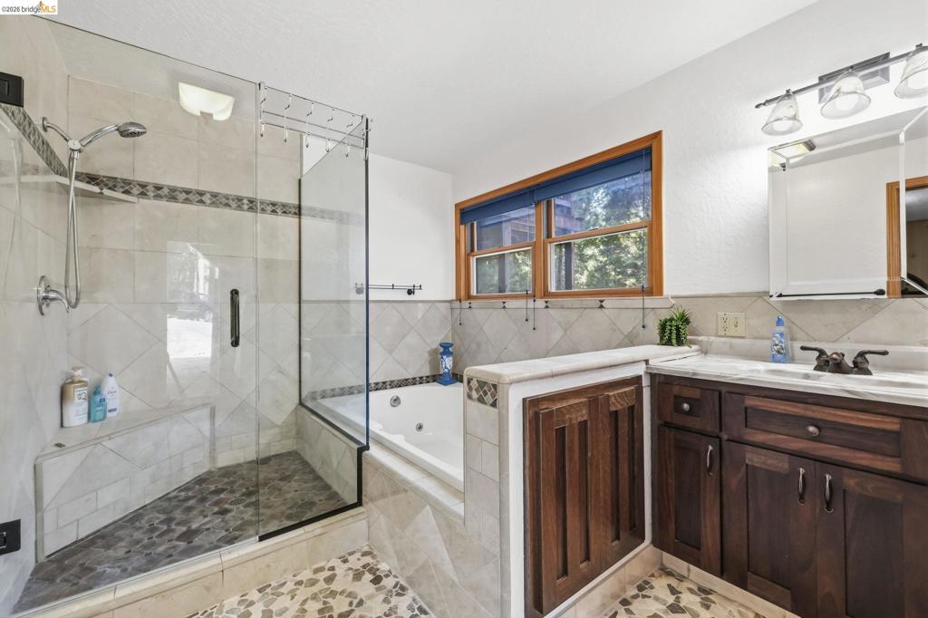 28421 Old Strawberry Rd, Strawberry, CA 95375