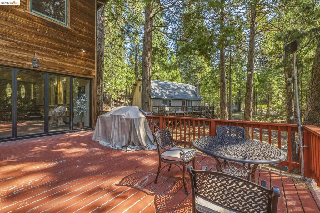 28421 Old Strawberry Rd, Strawberry, CA 95375