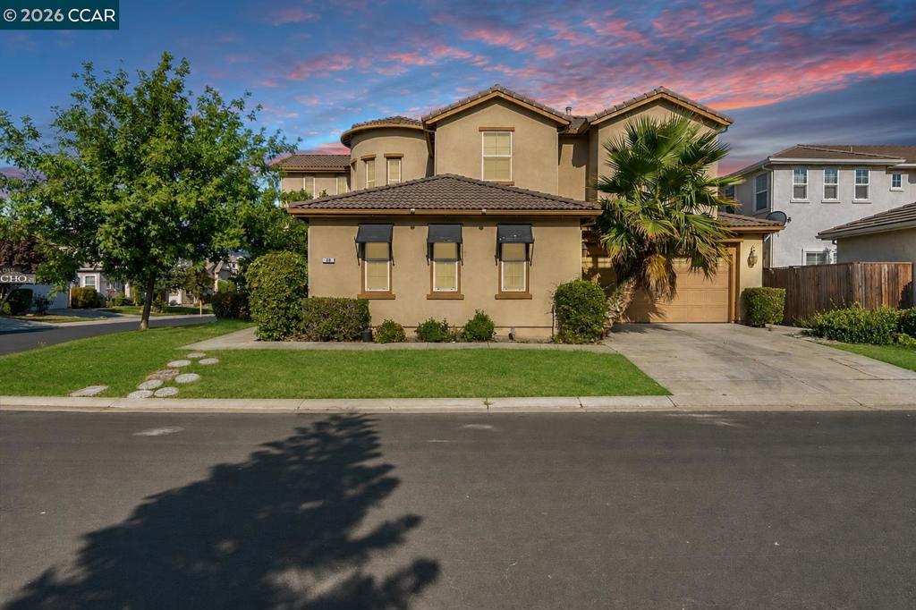 30 Echo Ct, Patterson, CA 95363