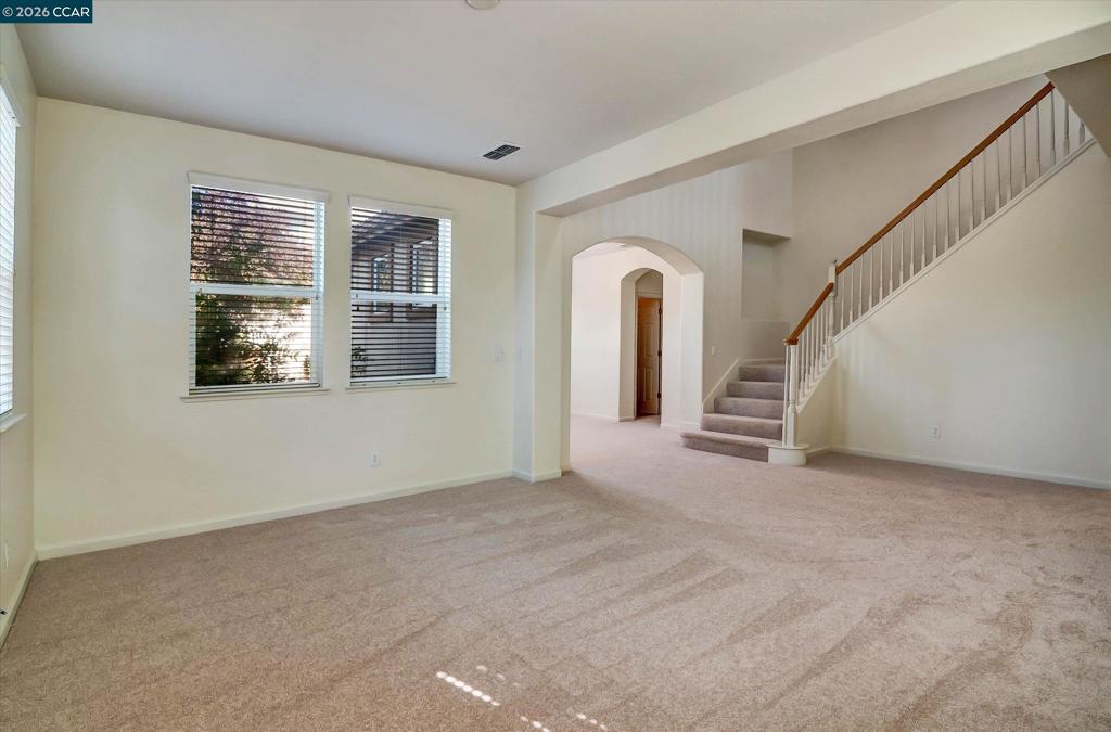 30 Echo Ct, Patterson, CA 95363