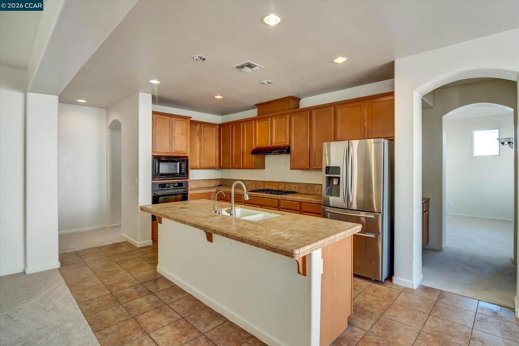 30 Echo Ct, Patterson, CA 95363