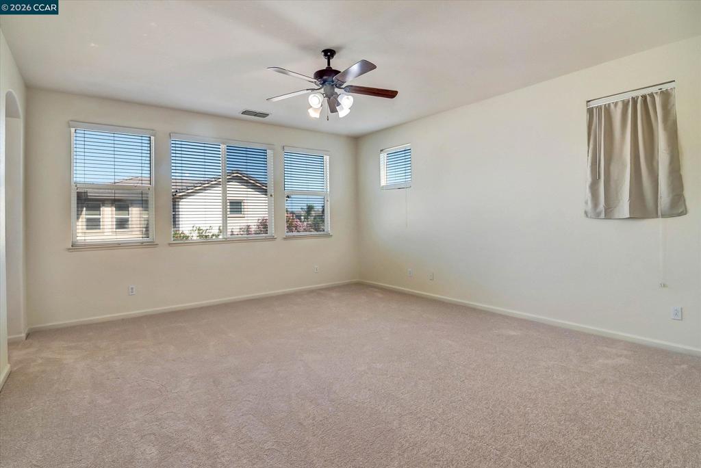 30 Echo Ct, Patterson, CA 95363