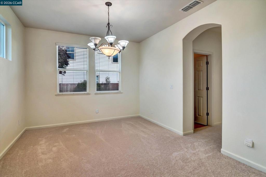 30 Echo Ct, Patterson, CA 95363