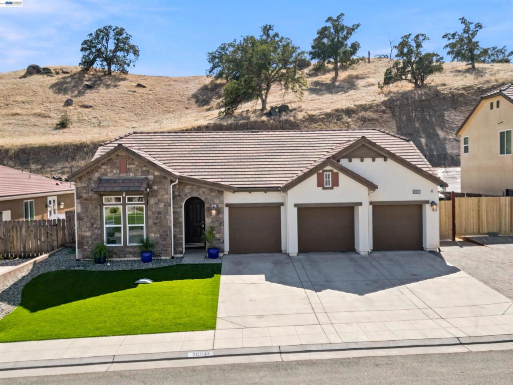 20031 Genteel Dr, Friant, CA 93626