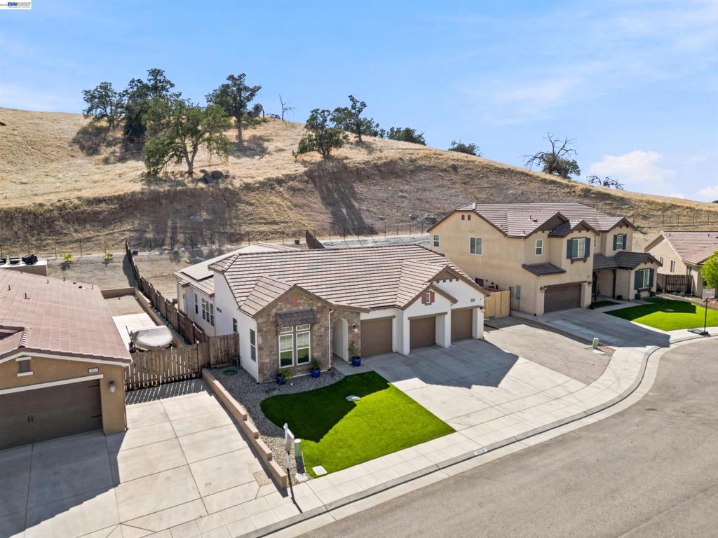 20031 Genteel Dr, Friant, CA 93626