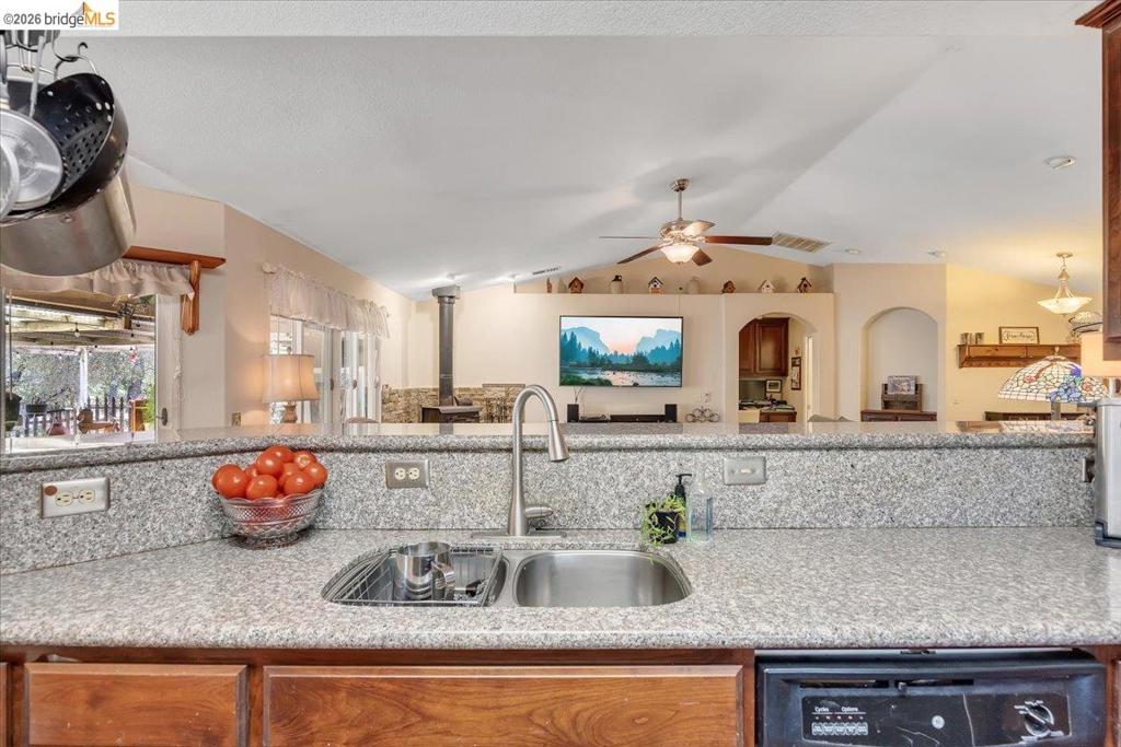 14450 Jacksonville Rd., Jamestown, CA 95327