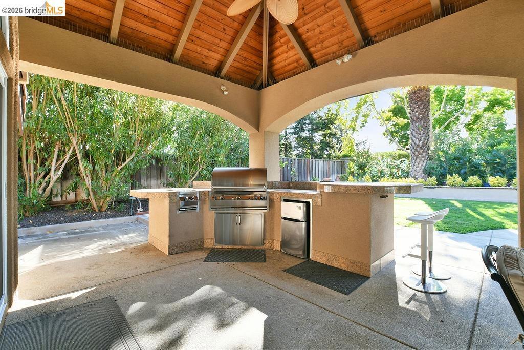 565 Mcintosh Ter, Brentwood (CC), CA 94513