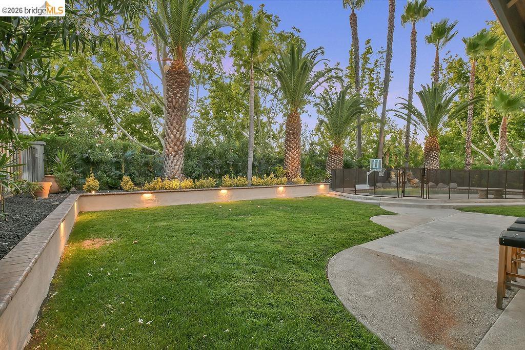 565 Mcintosh Ter, Brentwood (CC), CA 94513