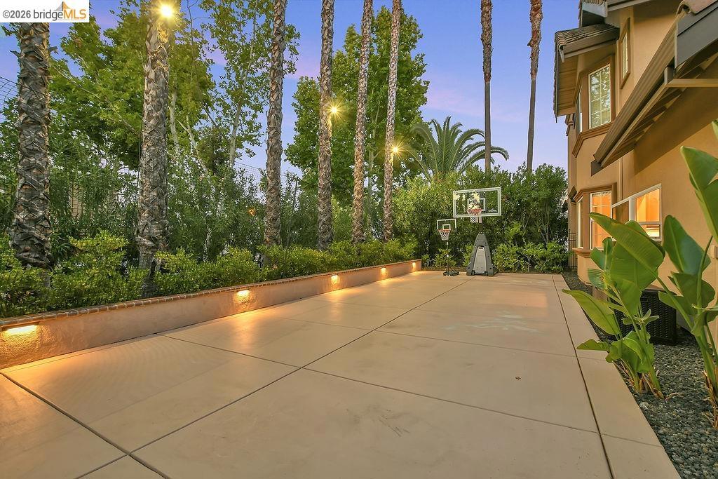 565 Mcintosh Ter, Brentwood (CC), CA 94513