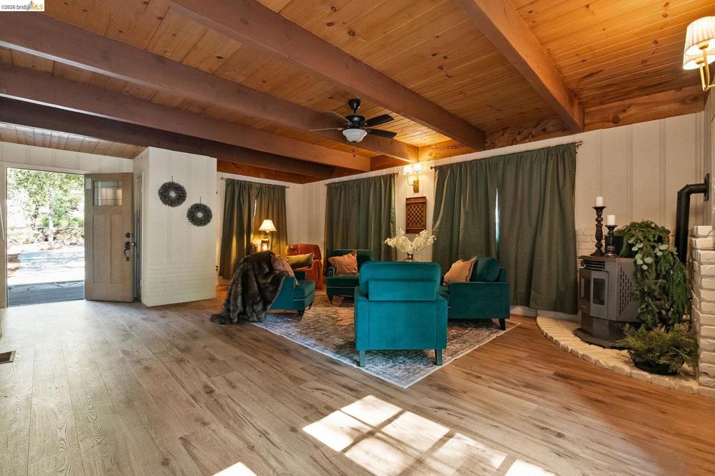 21551 Phoenix Lake Rd, Sonora, CA 95370