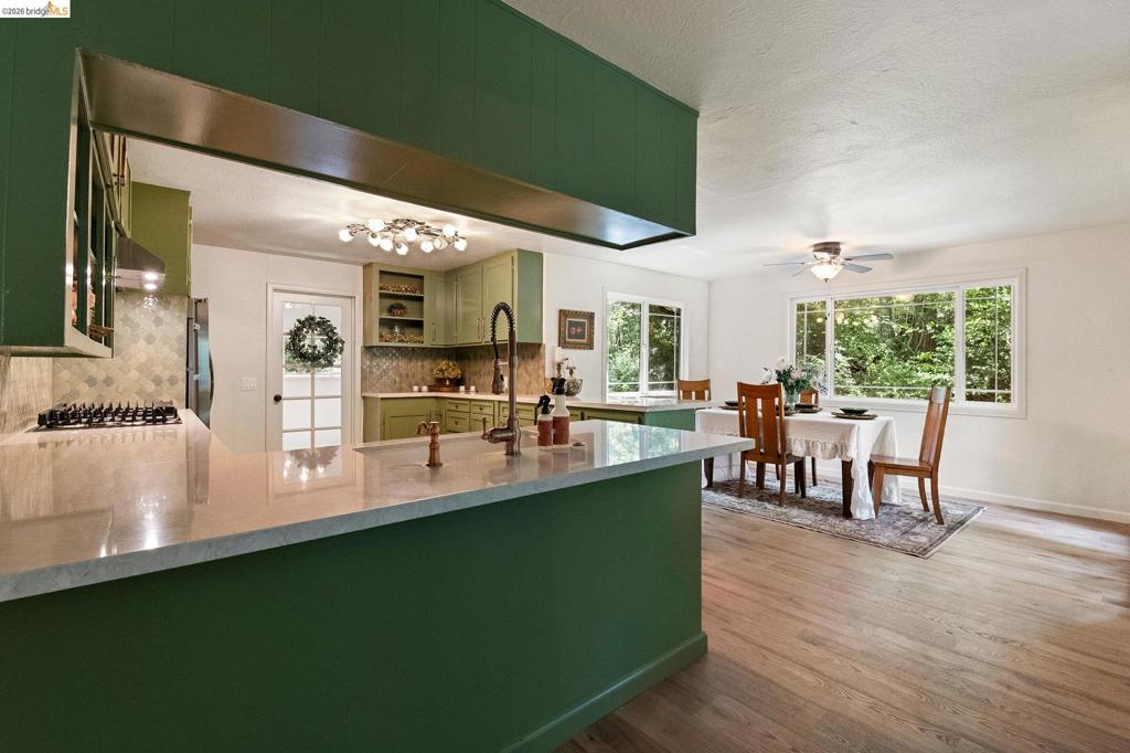 21551 Phoenix Lake Rd, Sonora, CA 95370