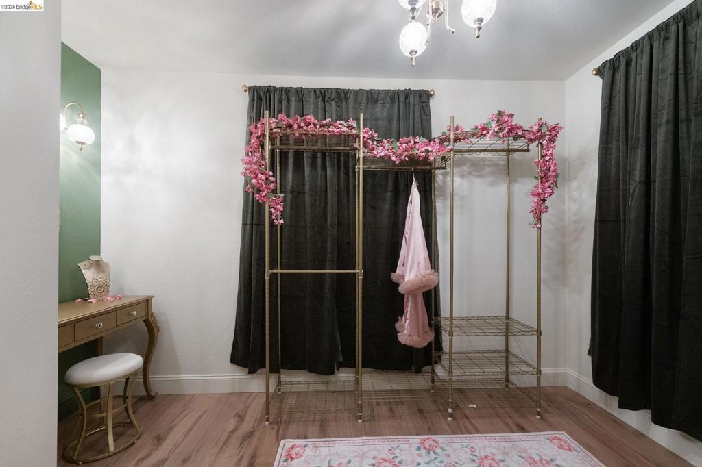 21551 Phoenix Lake Rd, Sonora, CA 95370