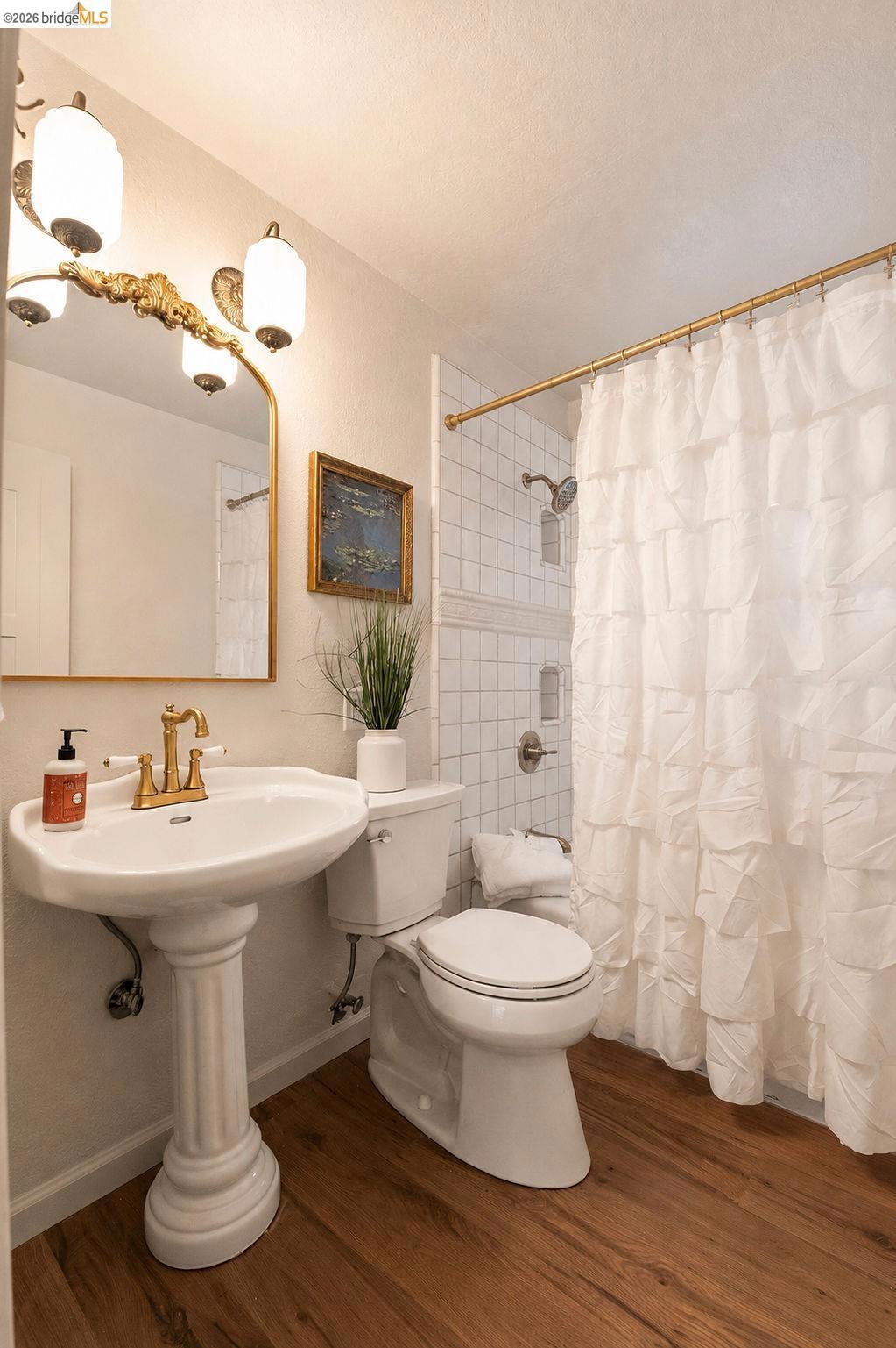 21551 Phoenix Lake Rd, Sonora, CA 95370