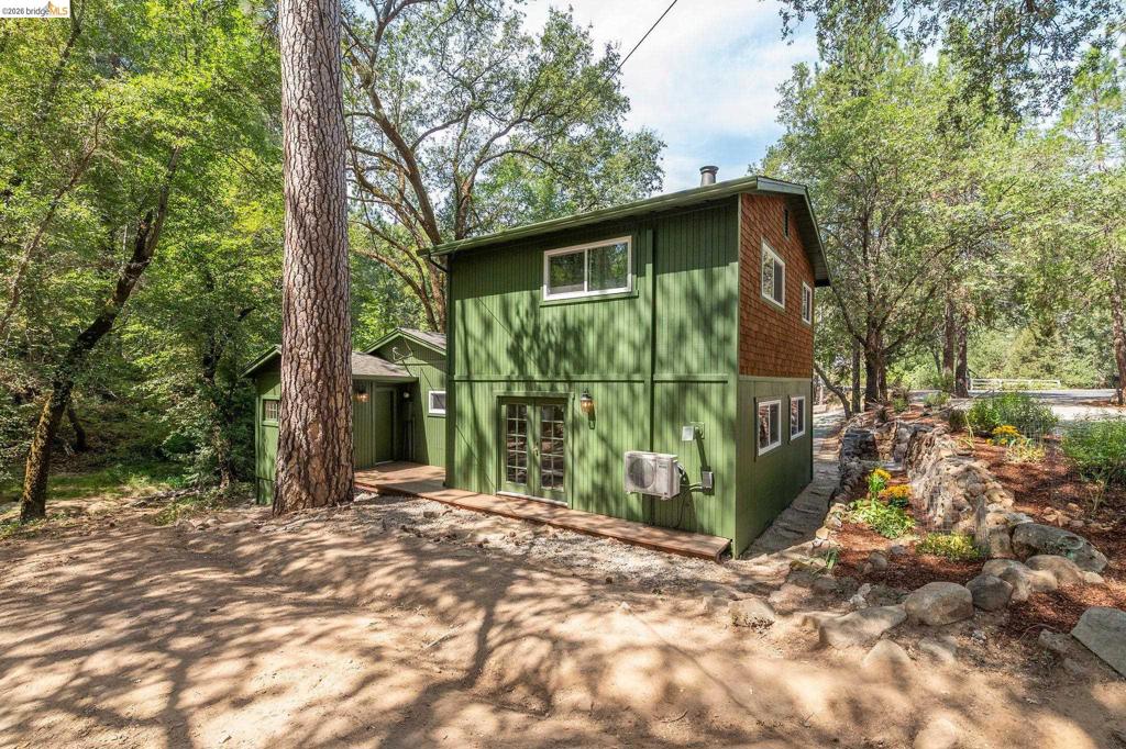 21551 Phoenix Lake Rd, Sonora, CA 95370