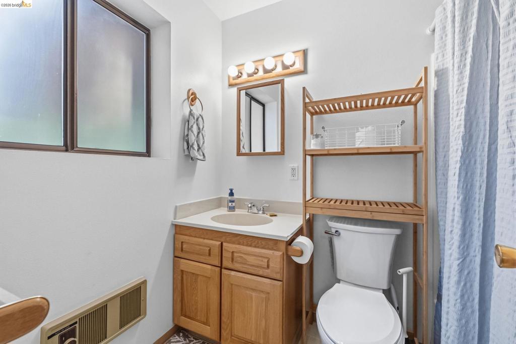 29576 Lassen Dr, Cold Springs, CA 95335-0000