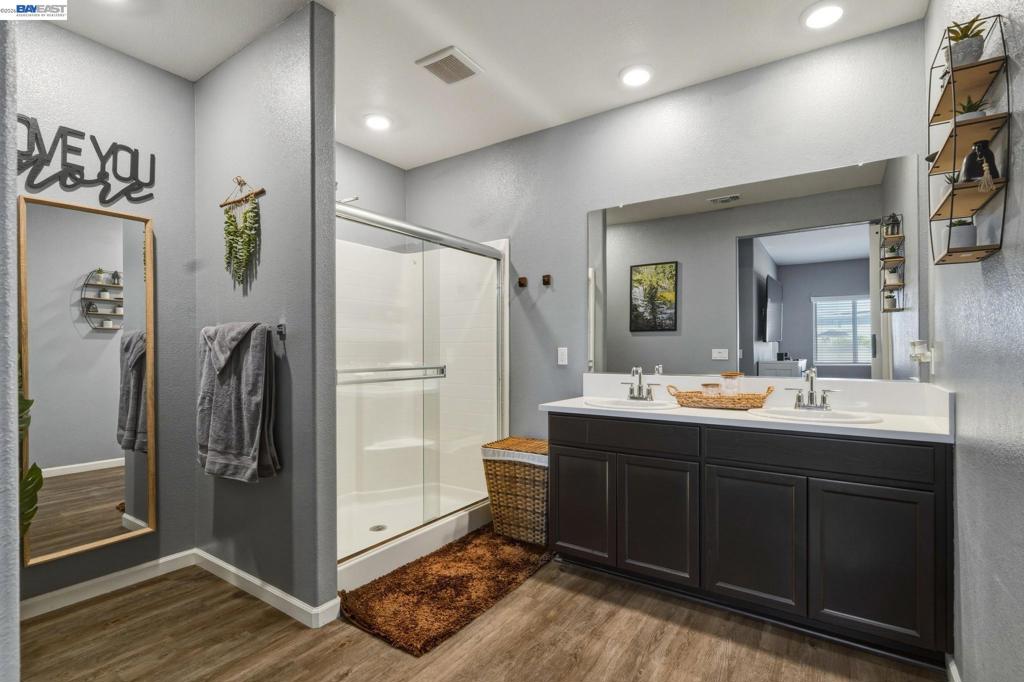 726 Sudbrook Ct, Patterson, CA 95363