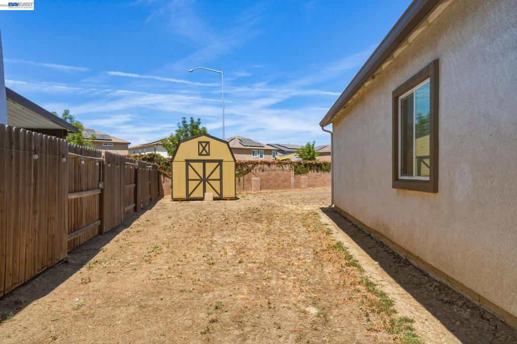 726 Sudbrook Ct, Patterson, CA 95363
