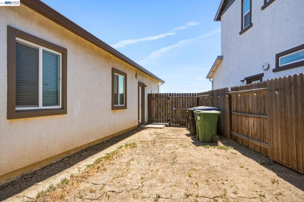 726 Sudbrook Ct, Patterson, CA 95363