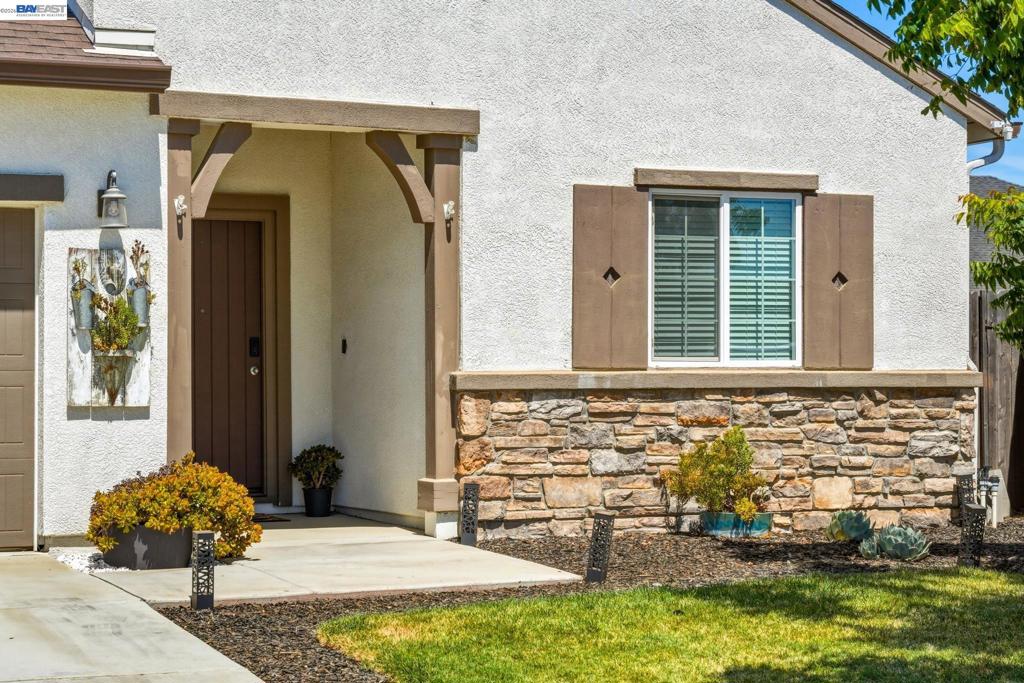 726 Sudbrook Ct, Patterson, CA 95363
