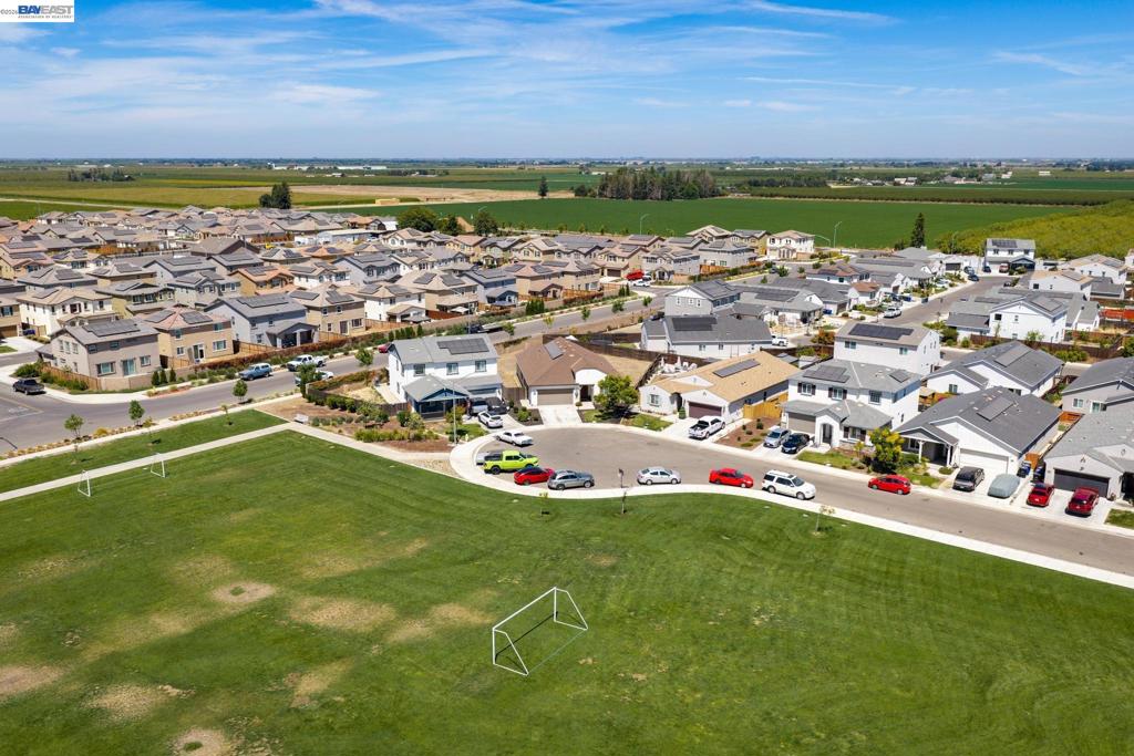 726 Sudbrook Ct, Patterson, CA 95363