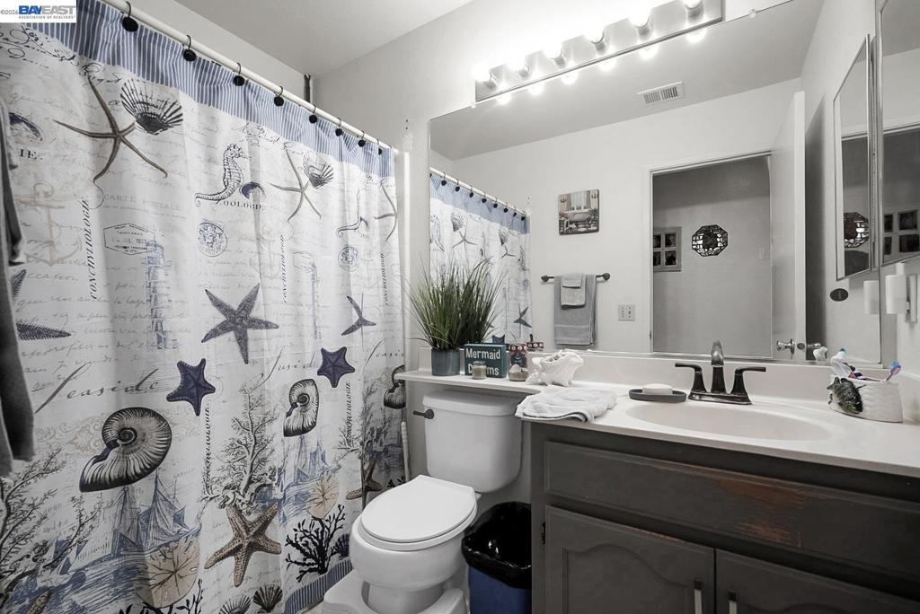 1324 Riverette Dr., Modesto, CA 95351