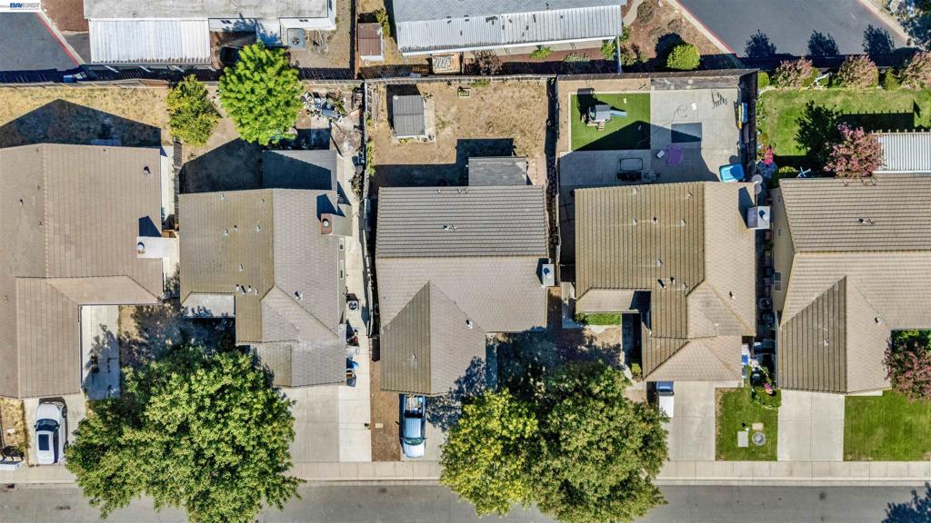 1324 Riverette Dr., Modesto, CA 95351