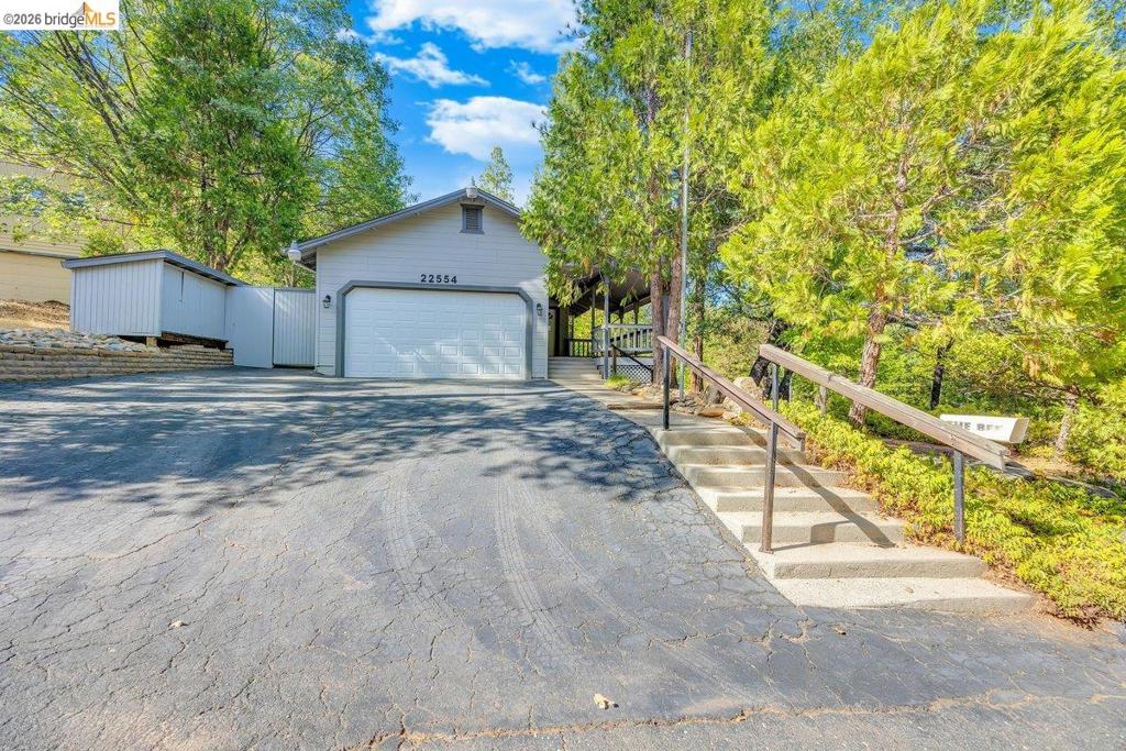 22554 Colorado River Dr. S, Sonora, CA 95370