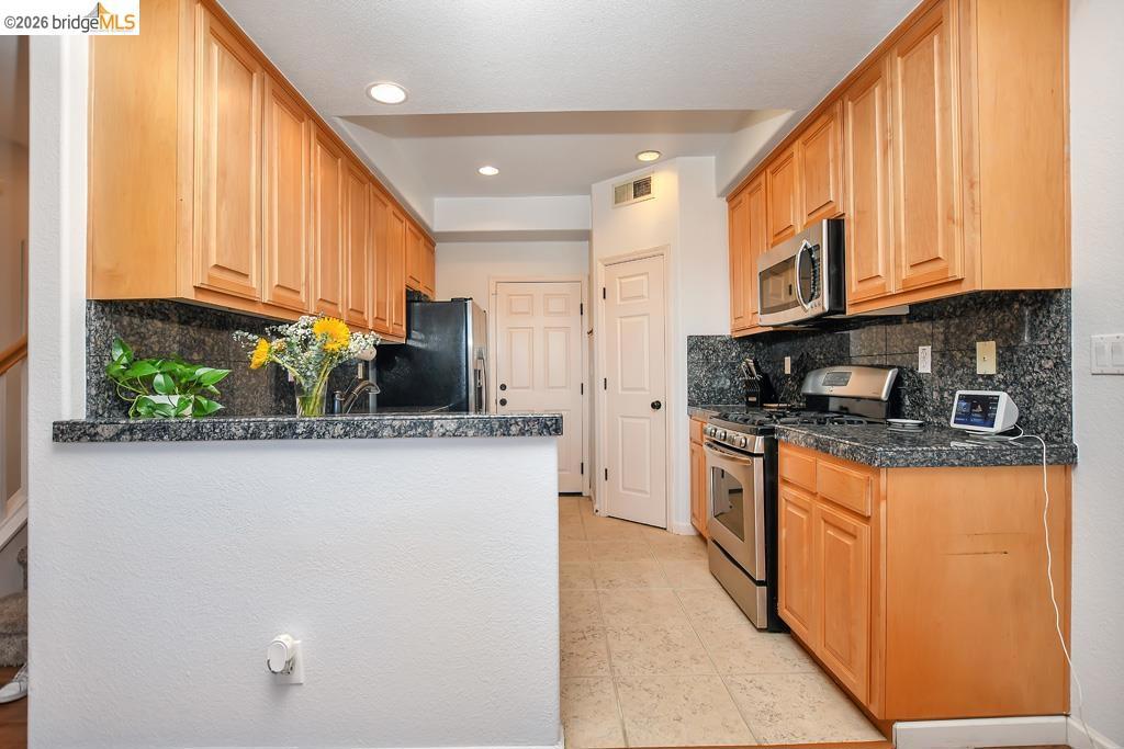 231 Washington Dr, Brentwood (CC), CA 94513