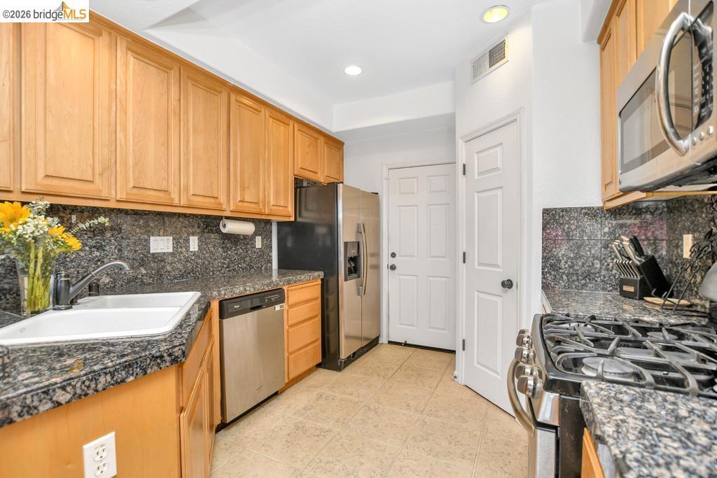 231 Washington Dr, Brentwood (CC), CA 94513