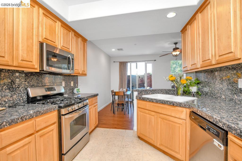 231 Washington Dr, Brentwood (CC), CA 94513