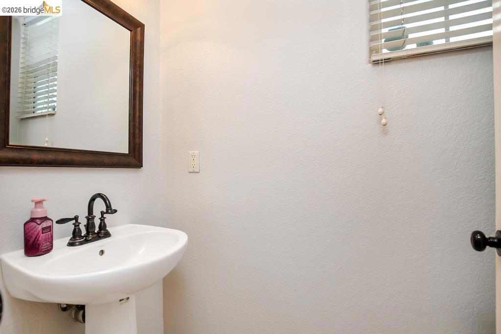 231 Washington Dr, Brentwood (CC), CA 94513