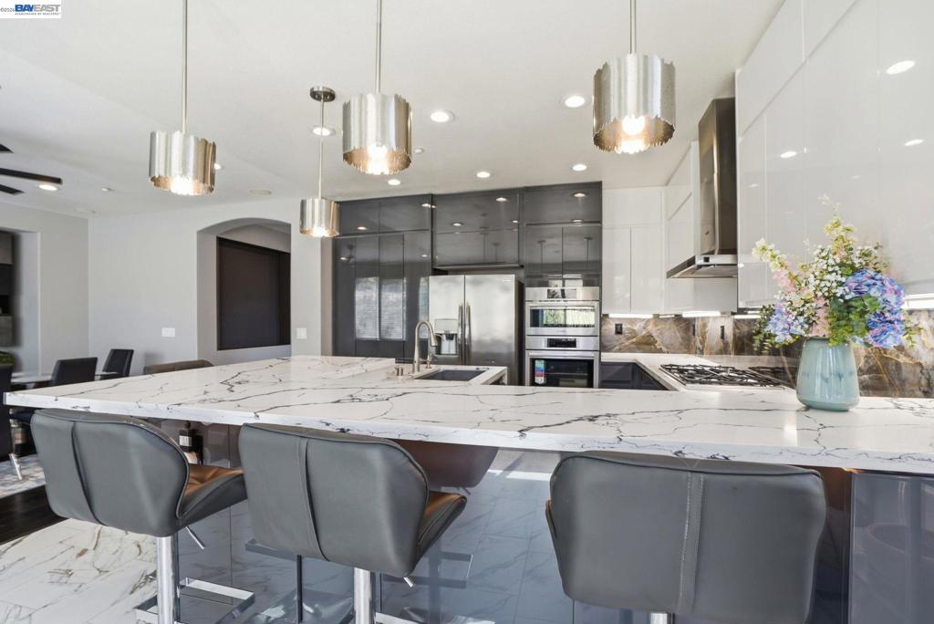 2742 St Andrews Dr, Brentwood (CC), CA 94513