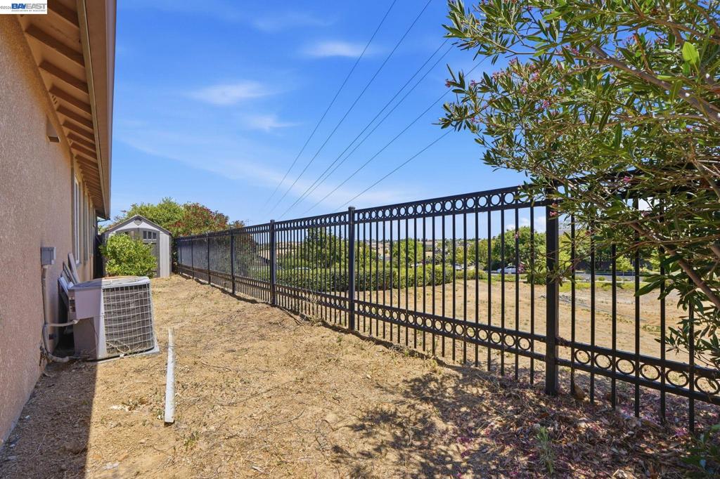 2742 St Andrews Dr, Brentwood (CC), CA 94513
