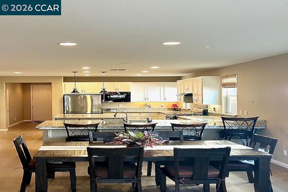 Open Photo