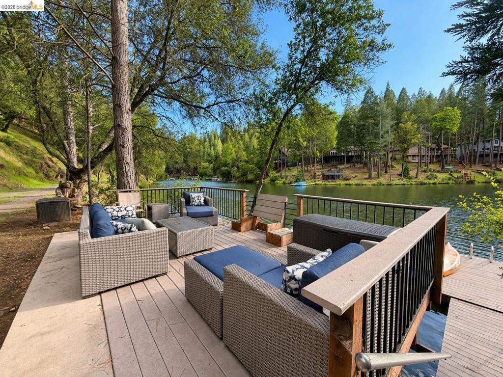 20162 Pine Mountain Dr, Groveland, CA 95321
