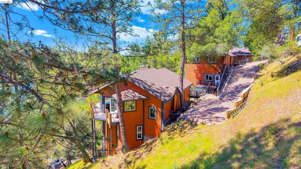 20162 Pine Mountain Dr, Groveland, CA 95321