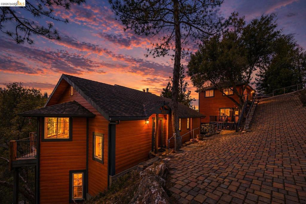 20162 Pine Mountain Dr, Groveland, CA 95321