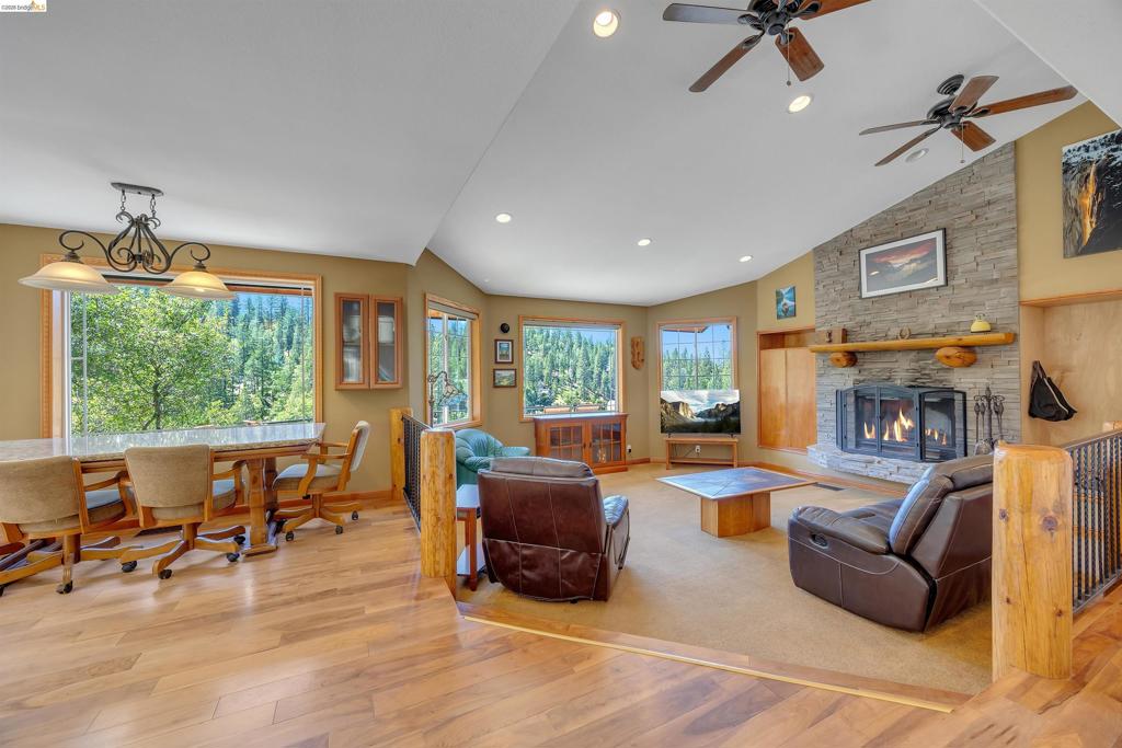20162 Pine Mountain Dr, Groveland, CA 95321