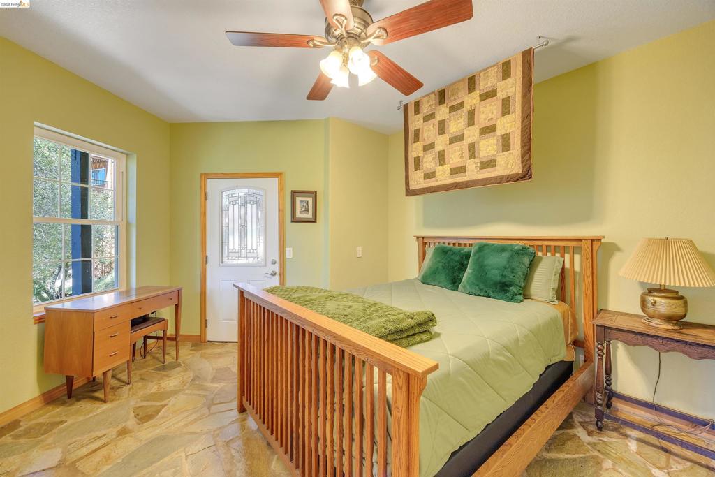 20162 Pine Mountain Dr, Groveland, CA 95321