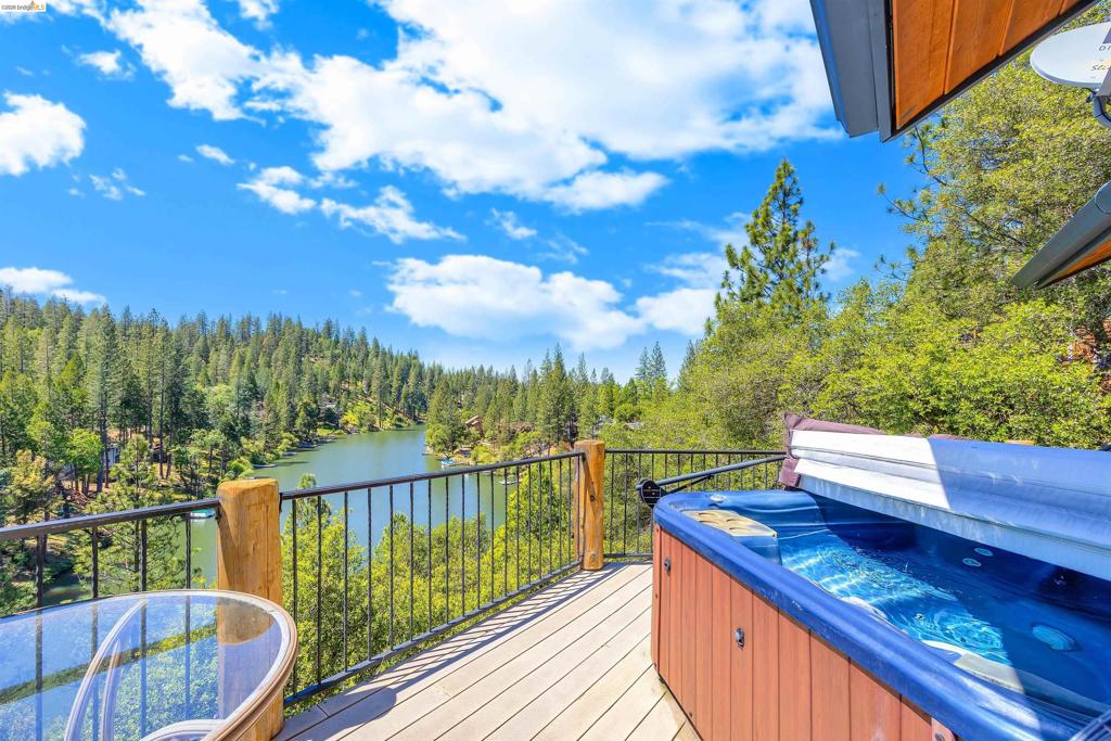 20162 Pine Mountain Dr, Groveland, CA 95321