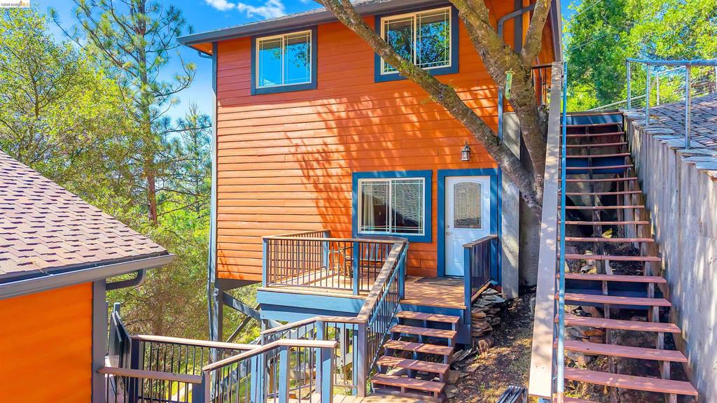 20162 Pine Mountain Dr, Groveland, CA 95321