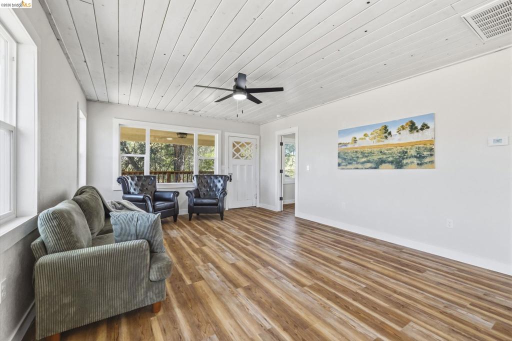 12022 La Grange Rd, Jamestown, CA 95327