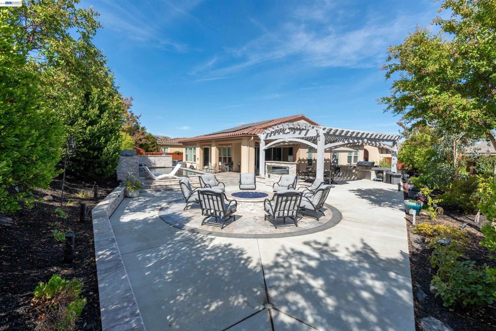 2063 Reserva Court, Brentwood (CC), CA 94513