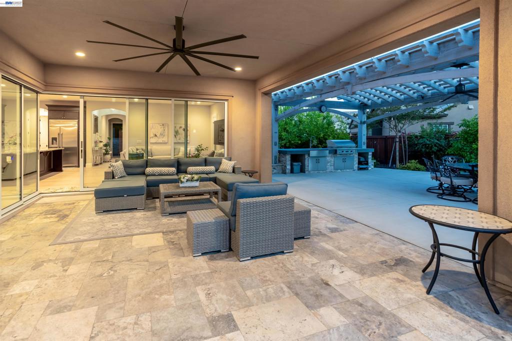 2063 Reserva Court, Brentwood (CC), CA 94513