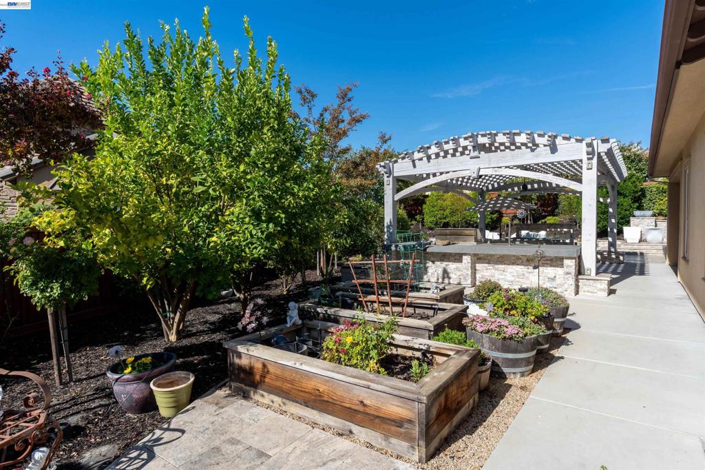 2063 Reserva Court, Brentwood (CC), CA 94513