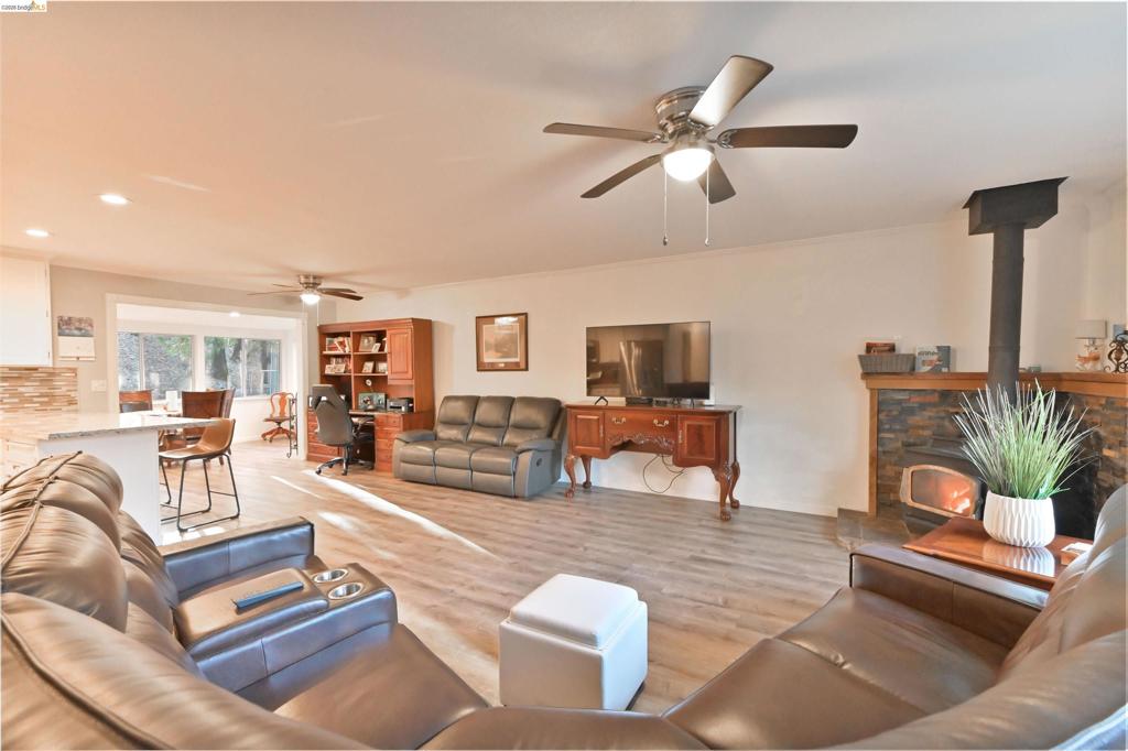 21410 Green Meadow Lane, Sonora, CA 95370