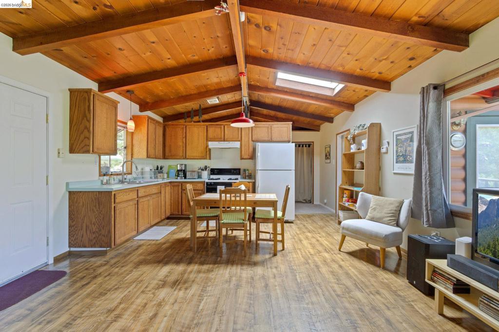 21815 Confidence Rd, Twain Harte, CA 95383